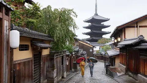 Thời điểm vàng săn đồ giảm giá ở Nhật